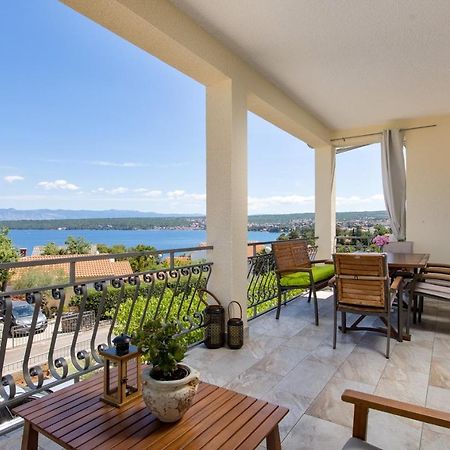 And Charming Apartment In Vantacici Malinska Exterior foto
