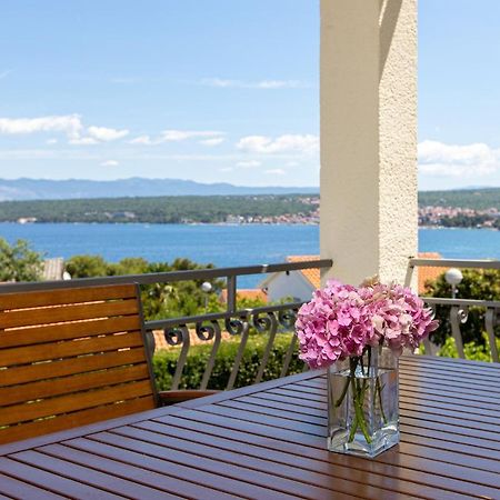 And Charming Apartment In Vantacici Malinska Exterior foto