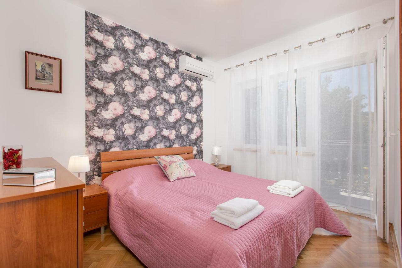 And Charming Apartment In Vantacici Malinska Exterior foto
