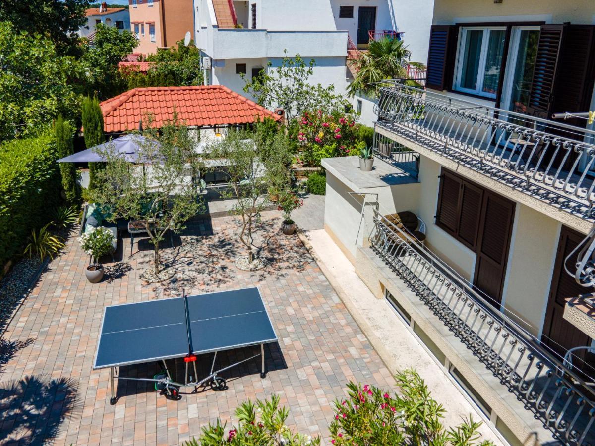 And Charming Apartment In Vantacici Malinska Exterior foto